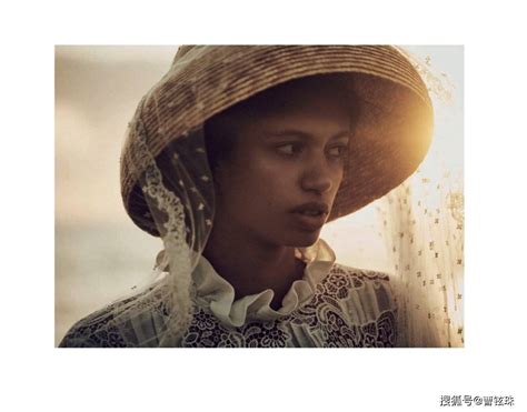 摩洛哥超模玛丽卡，西班牙《Vogue》时尚针织摄影-搜狐大视野-搜狐新闻