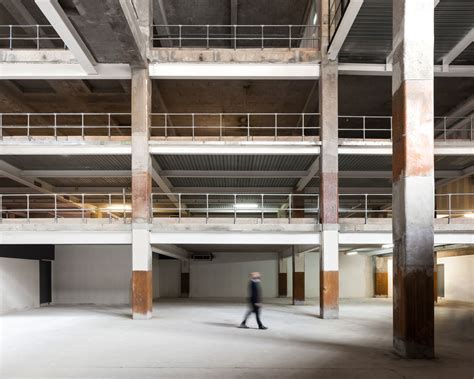 Open Field Building 的图像结果