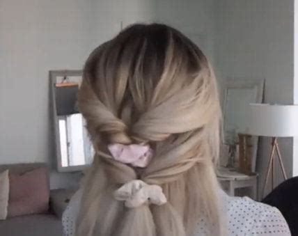 6 Easy Scrunchie Hairstyles – Anokhiada.com