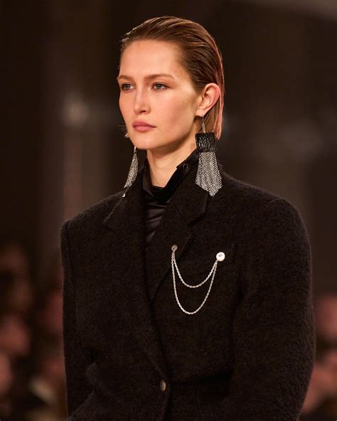SHOW DETAILS FALL-WINTER 2025 | ISABEL MARANT Official Online Store