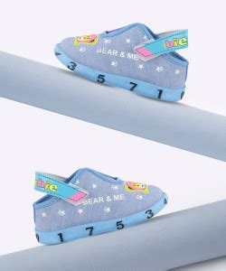 LEVOT Boys & Girls Velcro Sneakers Price in India - Buy LEVOT Boys ...