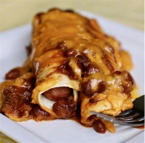 chili hot dog casserole