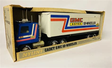 AMT GMC Astro 95 Semi Tractor Model AMT GMC Astro 95 Semi Truck Model ...