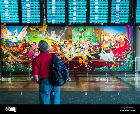 Leo tanguma hi-res stock photography and images - Alamy
