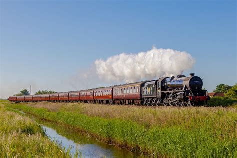 Steam train enthusiasts can see locomotive pass through Wellington ...
