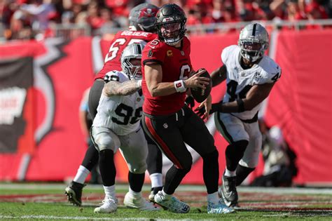 Maxx Crosby Trade Shocker: Lions and Packers Eyeing Star Pass Rusher – But Chargers and Panthers ...