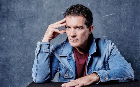 Download Spanish Artist Antonio Banderas Wallpaper | Wallpapers.com