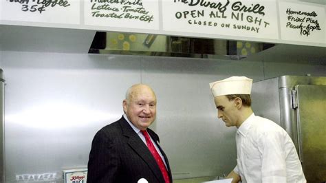 Thousands attend funeral for Chick-fil-A owner S. Truett Cathy in ...