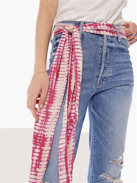 How To Wear A Silk Scarf As A Belt at Susan Tucker blog