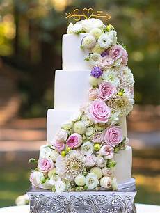 Fresh Flowers On Wedding Cakes by 24 Gorgeous Wedding Cakes Ideas With Fresh Flowers Fresh Flowers On Wedding Cakes