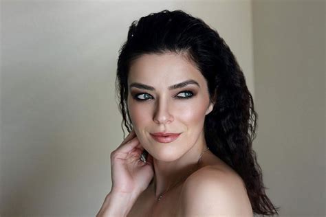 Claire Eating Burping 的图像结果