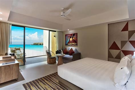 https://www.koamastravel.com/photos/resorts/2199-2-HardRockHotelMaldivesSilverSkyStudioSliverSkyStudio-42c17a6c4aee2f4abcfe3619a6fc66e21-big.jpg