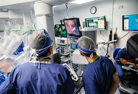 Robotic Breast Reconstruction with the DIEP Flap Procedure - Friedman Center