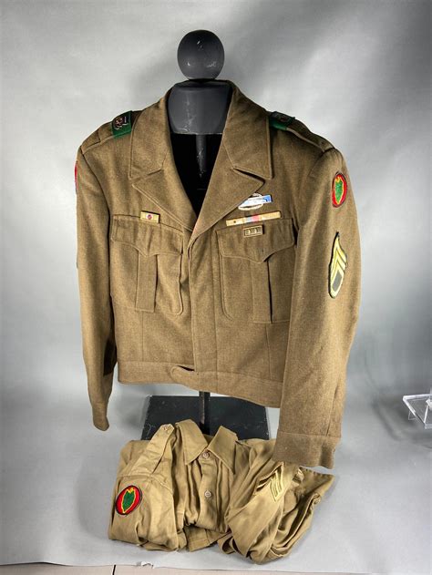 At Auction: KOREAN WAR IDED 24TH DIVISION 19th INF. UNIFORM