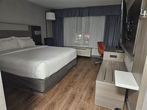 Quick but nice stay! - Review of Holiday Inn Express & Suites Kingston ...