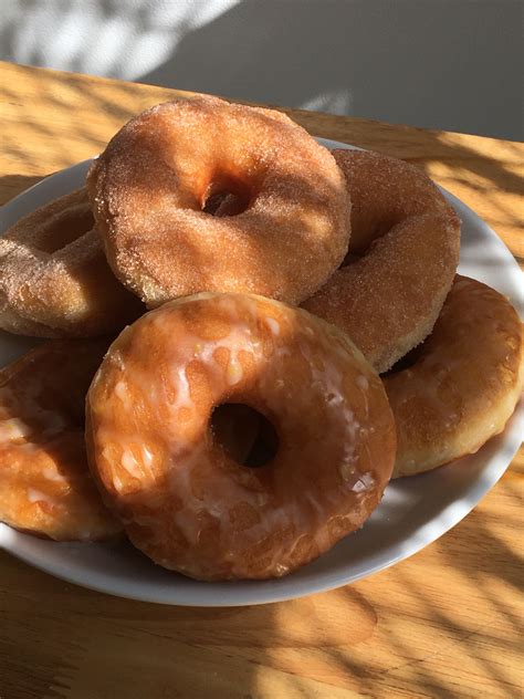 Doughnut…or Donut – Reggie Soang