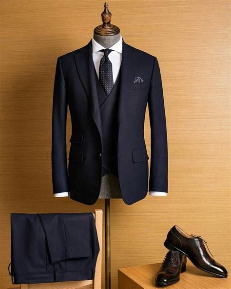 Gentleman Suit 的图像结果