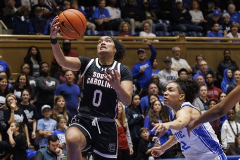 UConn falls to worst ranking in 30 years in women's AP Top 25; South ...