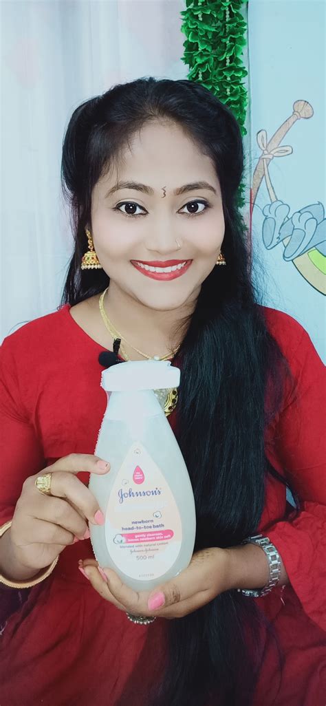 Buy Johnson's CottonTouch Newborn Baby Head-To-Toe Bath, 500ml With No ...