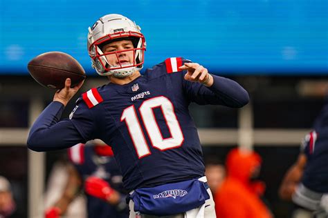 Drake Maye Makes Feelings Clear on New Patriots OC Josh McDaniels and ...