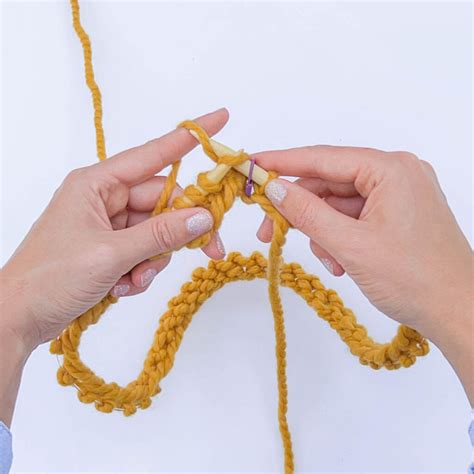 Knitting in the Round [5 Easy Steps]