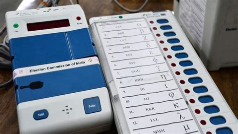 EVM বাংলায় বেজে গেল ভোটের দামামা, শুরু ইভিএম চেকিংয়ের কাজ! উপস্থিত ...