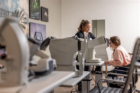 Services — Landa Eye Center | Eye Doctor New Braunfels