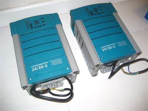 Mastervolt ChargeMaster 20A Battery Charger - 3 Bank India | Ubuy