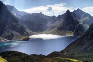 Exclusive AZOHP5345 Clouds Shadowing Upon Lunersee Nature Full HD ...