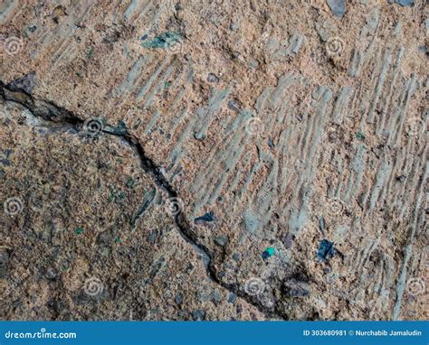 Cracks in concrete floors stock image. Image of copy - 303680981