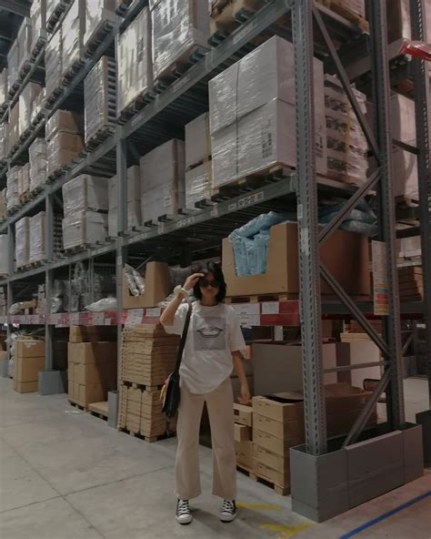 metropolitan warehouse and delivery customer service - Mario Major