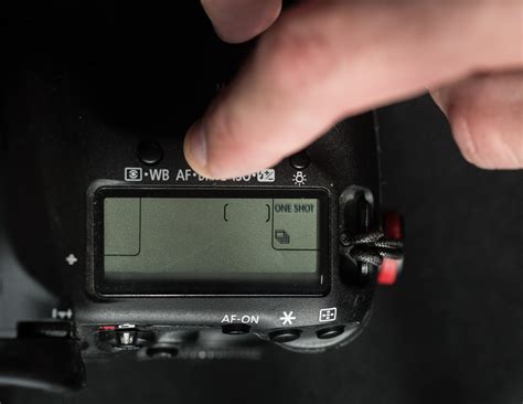 One-Shot Autofocus Definition - What is One-Shot Autofocus by SLR Lounge