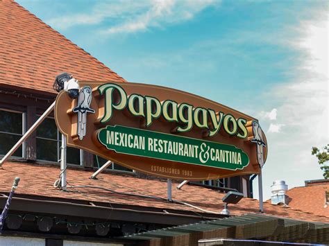 DINING — LAKE ARROWHEAD VILLAGE