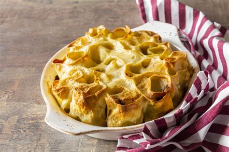 Girelle di lasagna al forno per una cena speciale  