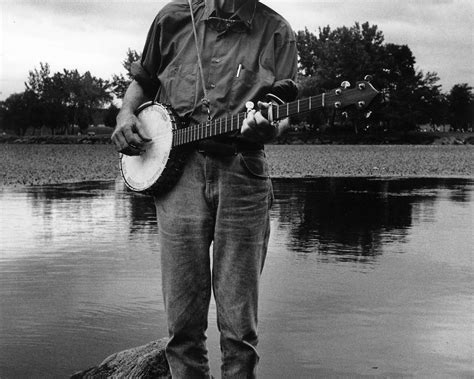 Pete Seeger, Folk Legend, Dead at 94