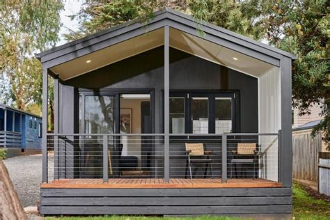 2 Douglas Road, Cowes VIC 3922 - Hotel, Motel, Pub & Leisure Property For Sale | Commercial Real ...