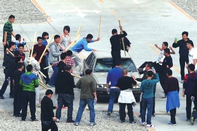 北京各警种配合演习处置群体性事件 用时30分钟-搜狐新闻
