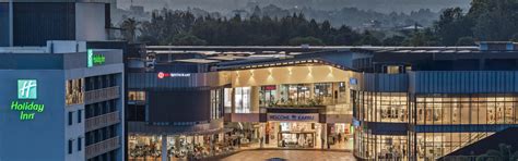 Excelente ubicación | Viva la experiencia de Nairobi en el Holiday Inn ...