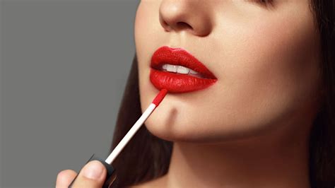 Best long-lasting lipsticks: For a splash of colour that stays put ...