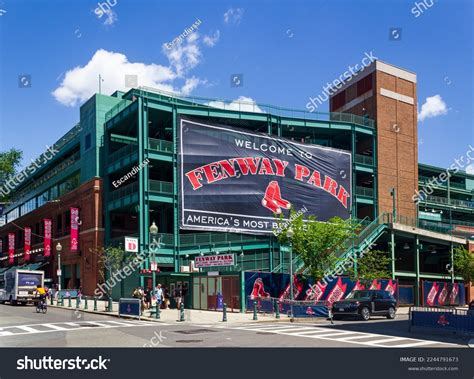 Fenway Park 的图像结果