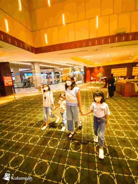 Nonton Di Bioskop Premiere XXI [Harga Tiket 150 Ribu+Lokasi]