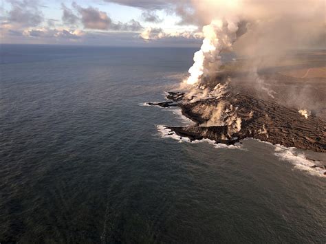 How Do Earthquakes And Volcanoes Change The Earth S Surface - The Earth Images Revimage.Org