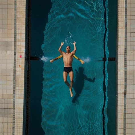 Swimming Men Top View 的图像结果