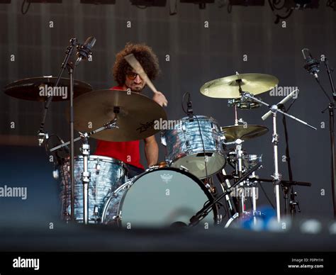 Fabrizio Moretti Drums