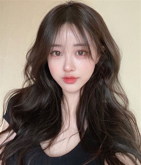 40 Hot Wispy Bangs That Are So Trendy in 2022 - Hair Adviser