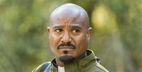 The Walking Dead saison 8 : Gabriel travaille-t-il avec Negan