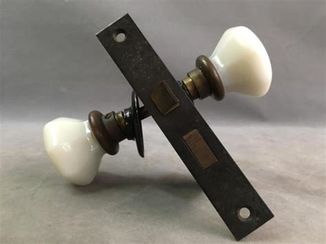 Simple Door Lock Mechanism 的图像结果