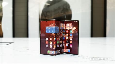 HUAWEI Mate XT 继任者已在开发中 - 0x资讯