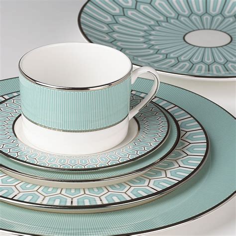 Clara Aqua™ 5-piece Place Setting in 2021 | Modern dinnerware ...