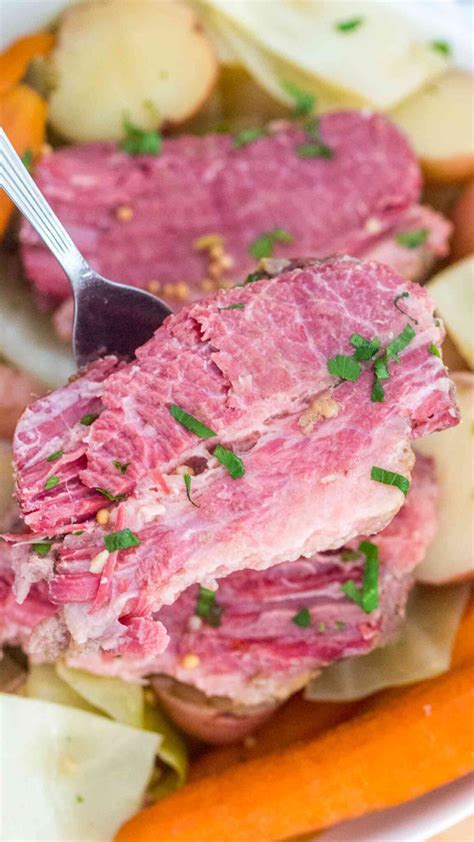 How To Cook Corned Beef And Cabbage In A Slow Cooker at Blanche Carter blog